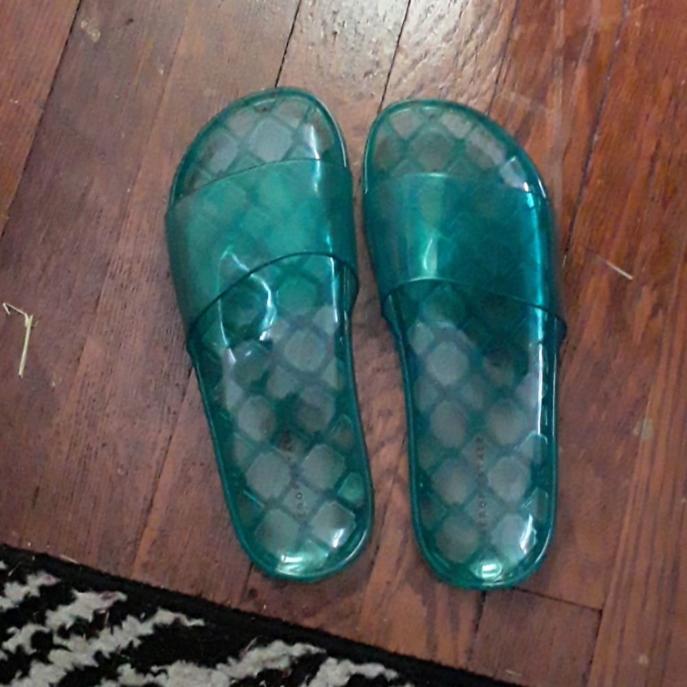 Aeropostale sandals
